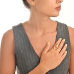 Daily Dazzle Horse Gold Ring - Image 2